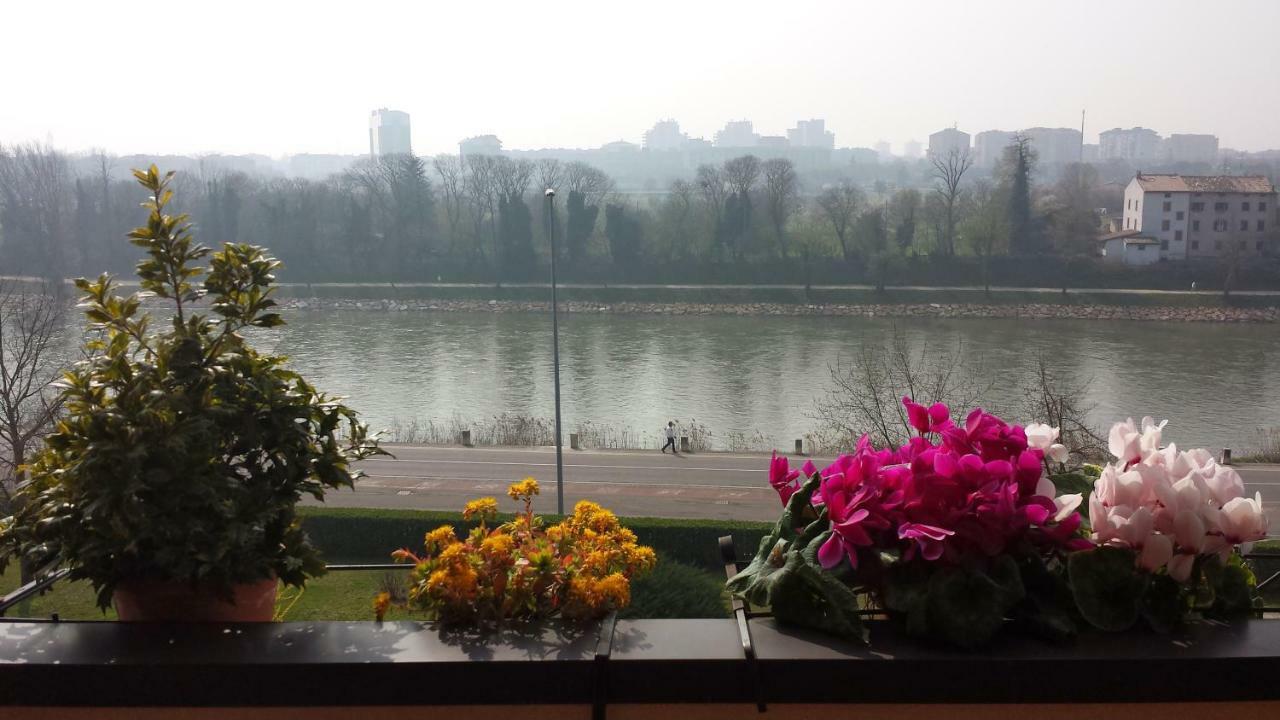 Verona Amazing River View エクステリア 写真